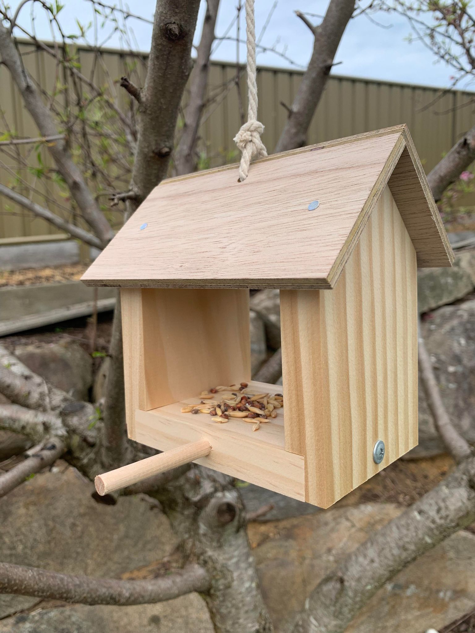 Build It Yourself Bird Feeder